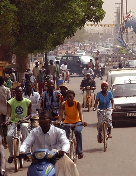 Penser l'Afrique autrement : Innovations sociales et défis du développement